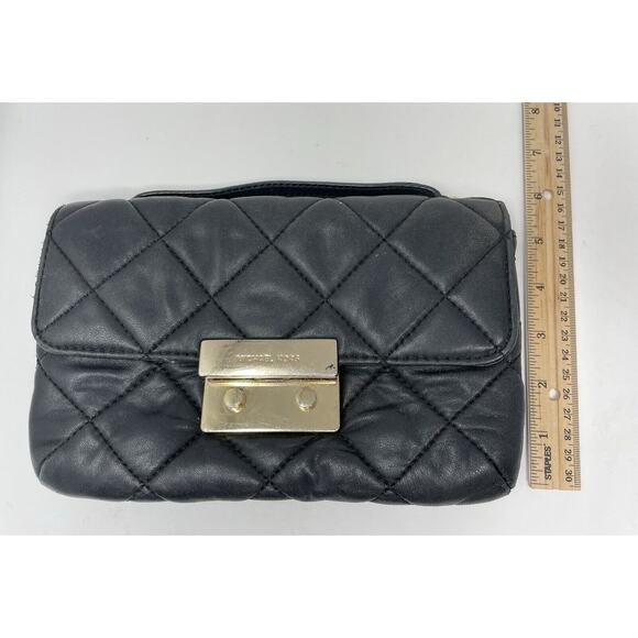 Michael Kors Black Quilted Leather Clutch Purse Wallet Top‎ Handle 9" X 6" RARE - Picture 14 of 14